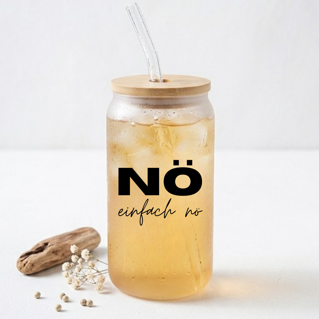 NÖ einfach nö – Trinkglas mit Bambusdeckel & Strohhalm